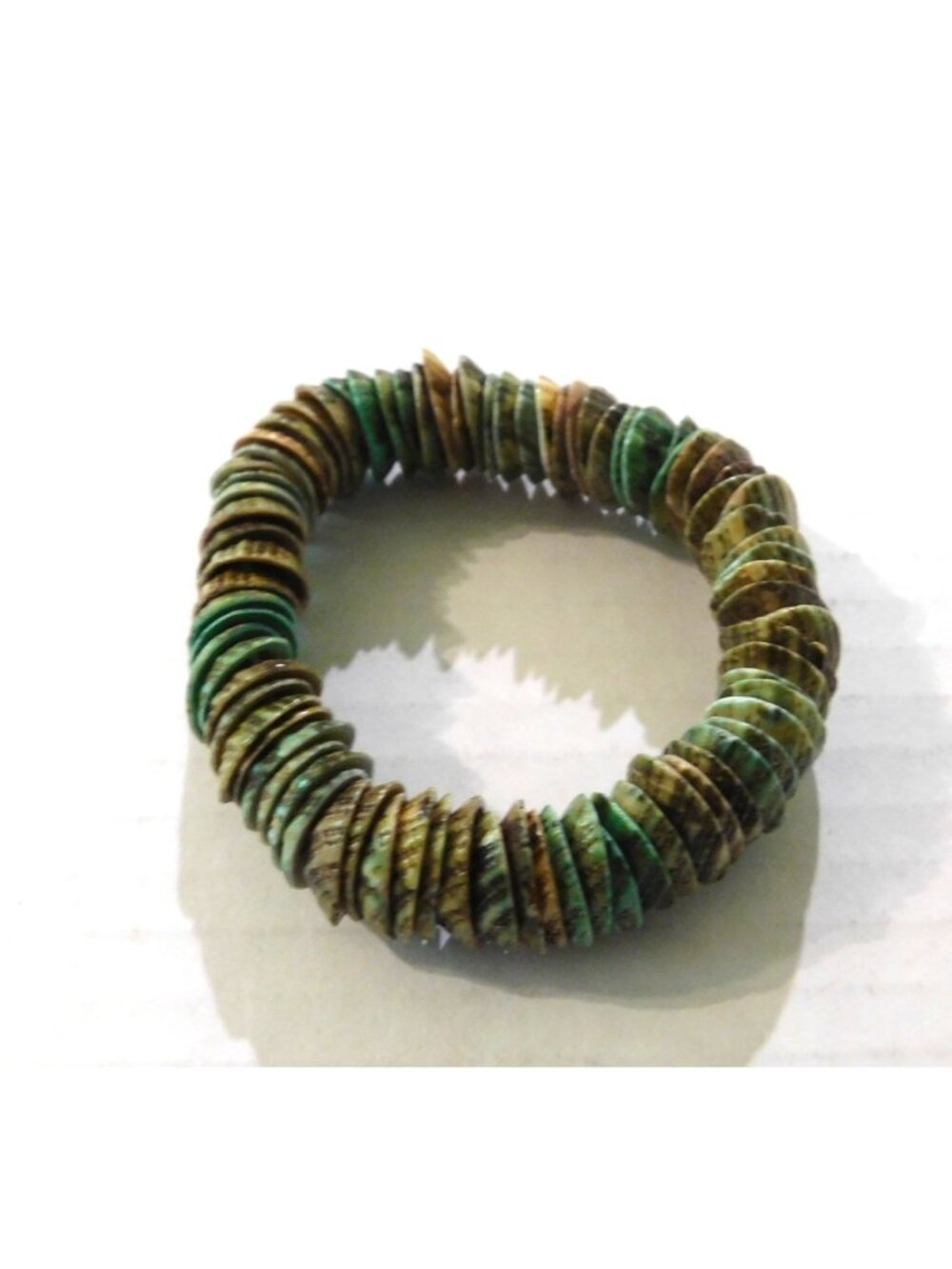 Vintage Stacked Shells Bracelet Green Brown 3/4 Inch Stretch Fits Most Wrists - Picture 4 of 6